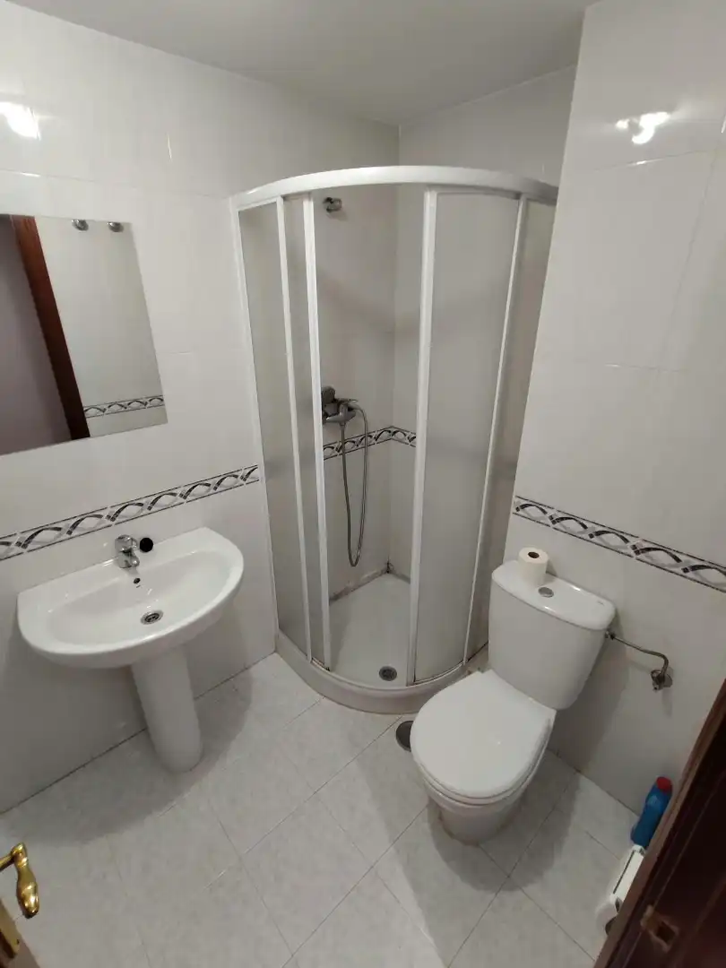 Bathroom of Flat for sale in Cambre   with Heating, Parquet flooring and Storage room
