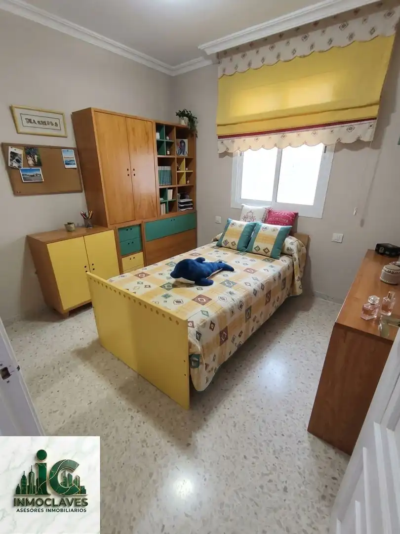 Bedroom of Detached homes for sale in Algeciras  with Terrace and Furnished