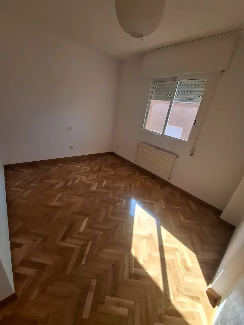 Habitación de Casa adosada de alquiler en Villaviciosa de Odón con Aire acondicionado, Calefacción y Jardín privado