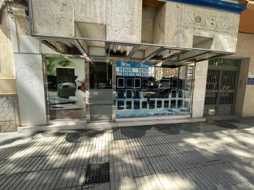 Gewerbefläche zum Verkauf in Calle Ángel Bruna