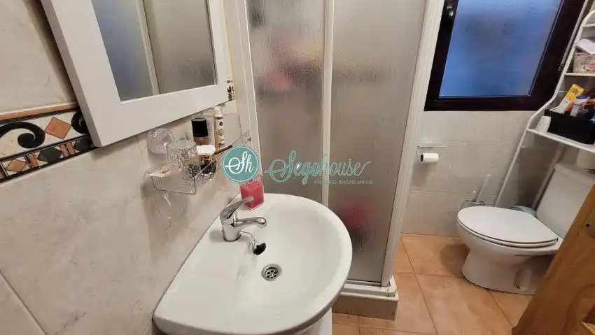Baño de Piso en venta en Hontanares de Eresma con Calefacción y Balcón
