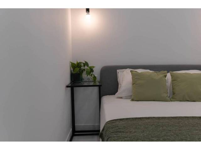 Piso en Venta en Calle Valldonzella, 56 en El Raval