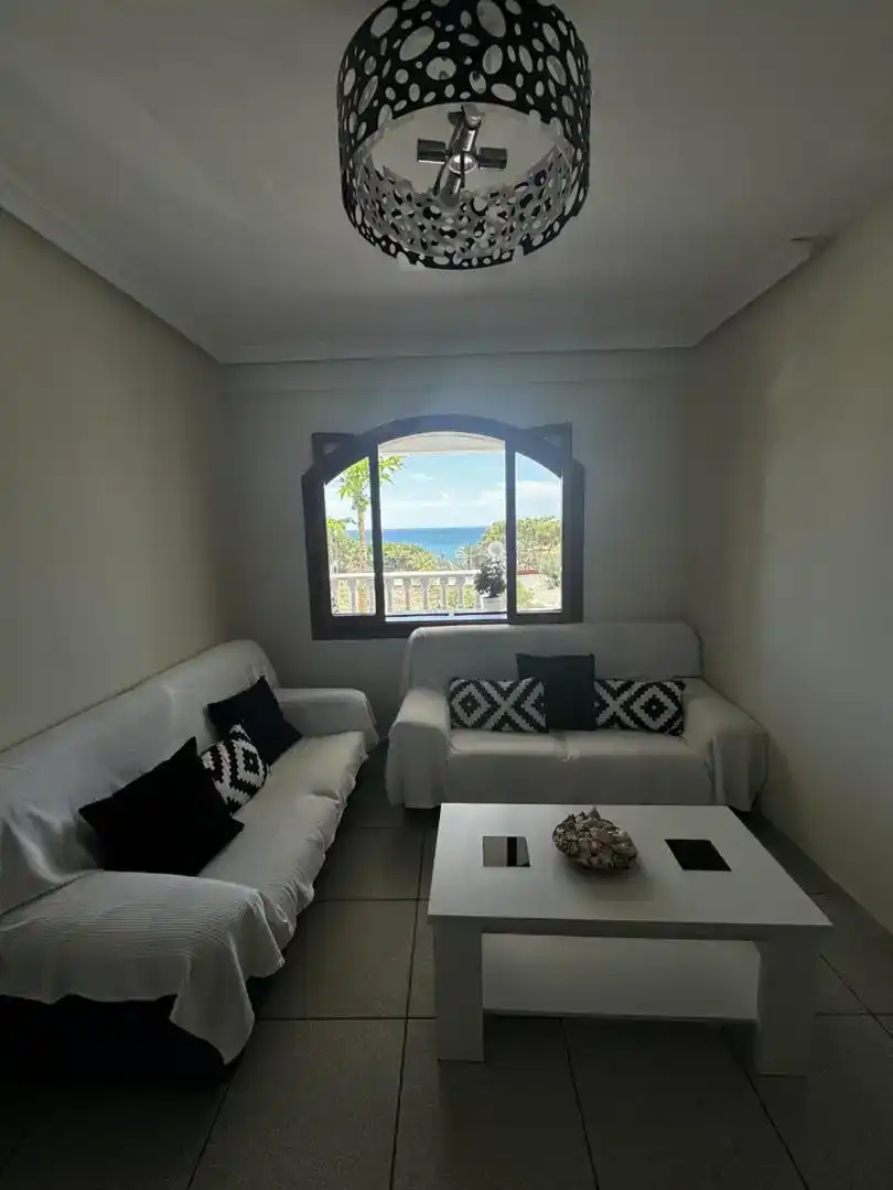 Sala d'estar de Casa o xalet de lloguer en Cartagena amb Aire condicionat, Jardí privat i Moblat