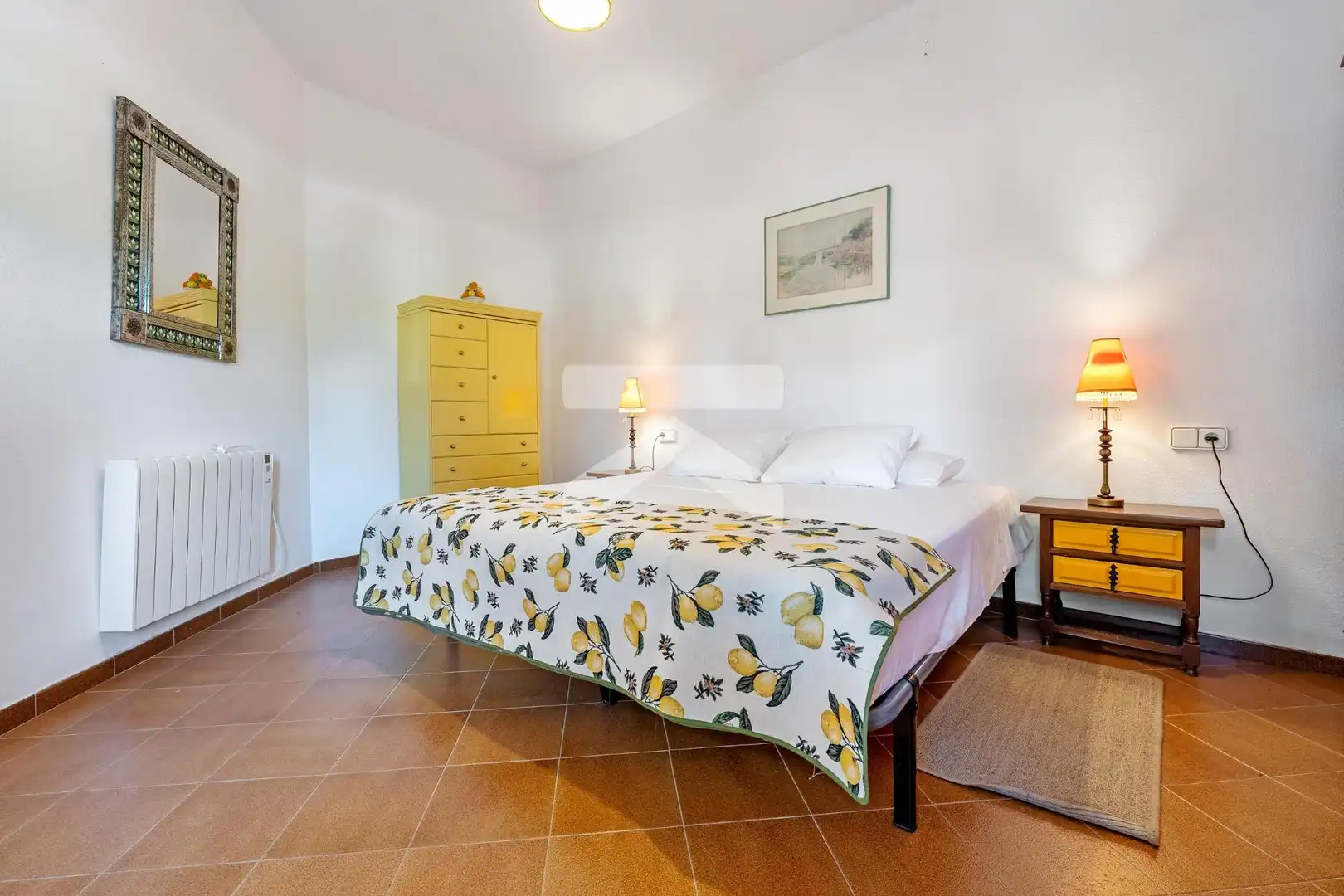Dormitori de Finca rústica en venda en El Molar (Tarragona) amb Aire condicionat, Calefacció i Jardí privat