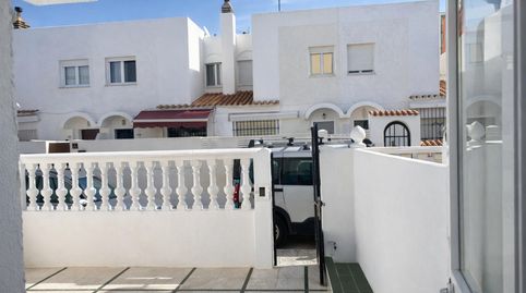 Foto 3 de Casa adosada en venta en Juan Ramon Jimenez, Tarifa ciudad, Tarifa