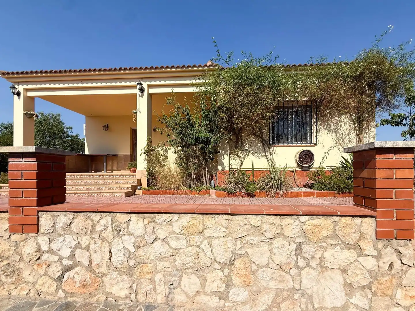 Vista exterior de Casa o chalet en venta en Sant Pere de Ribes con Aire acondicionado, Calefacción y Jardín privado
