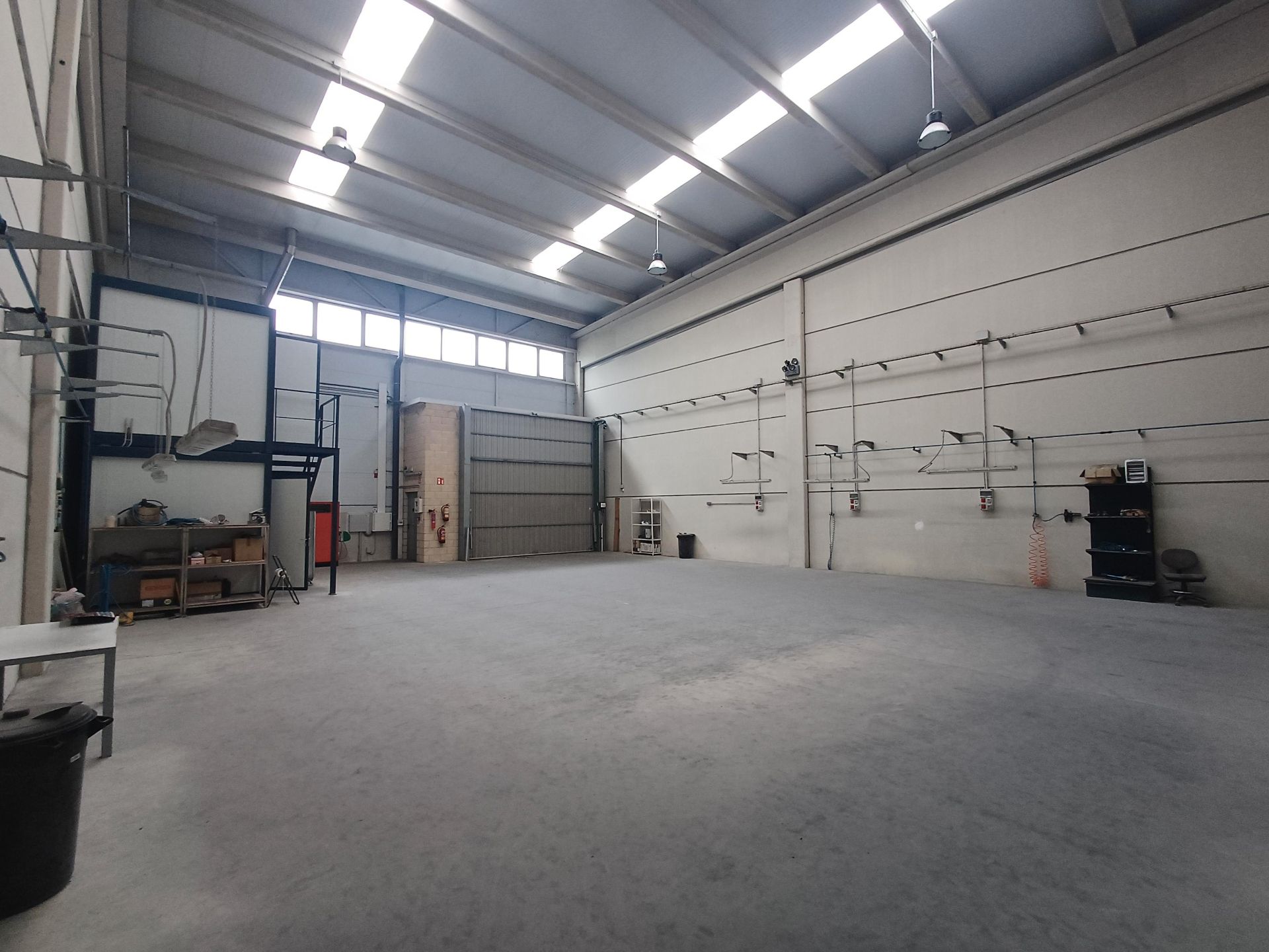 Nau industrial en venda en Iruña Oka / Iruña de Oca amb Calefacció i Alarma