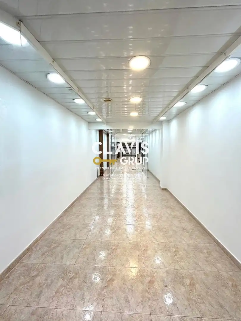 Local comercial en venda a Nou Barris, imagen 7