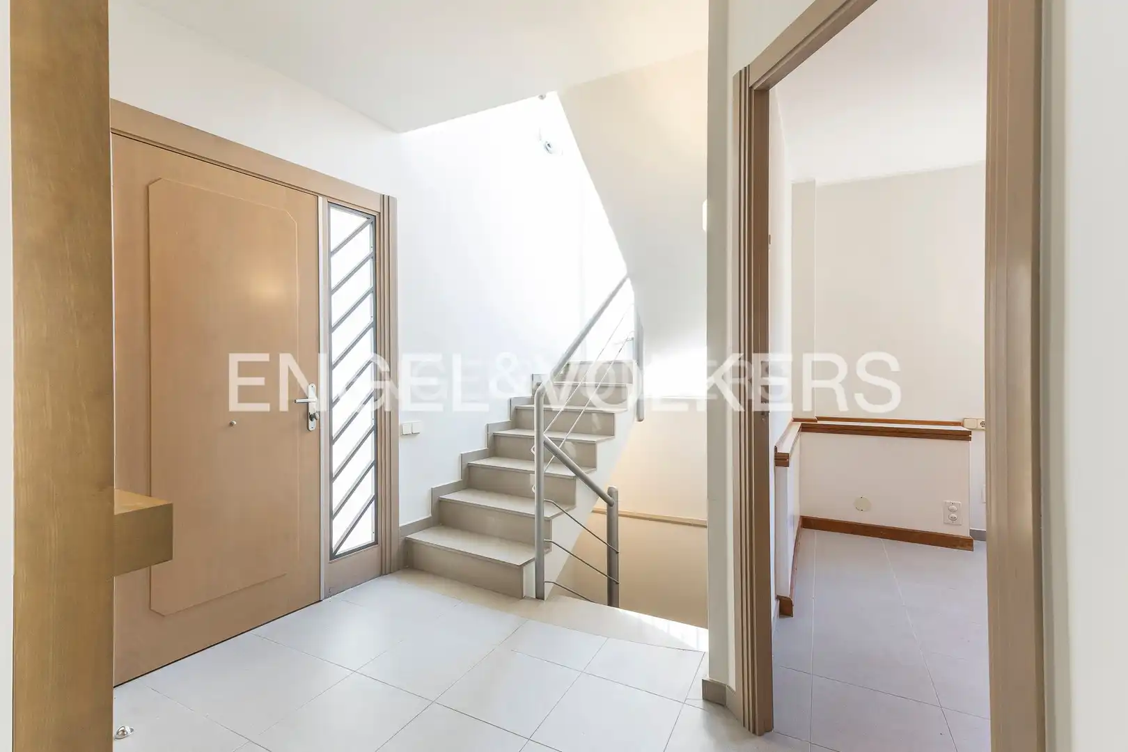 Houses for sale in Barcelona  with Air Conditioner, Heating and Private garden