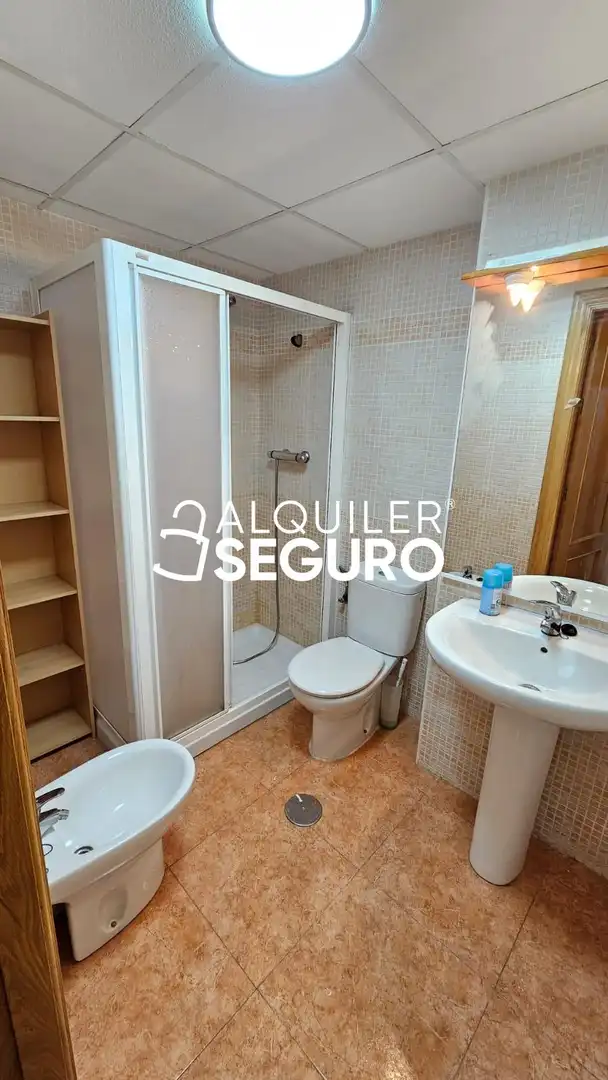 Bathroom of Flat for rent in Murcia  with Furnished