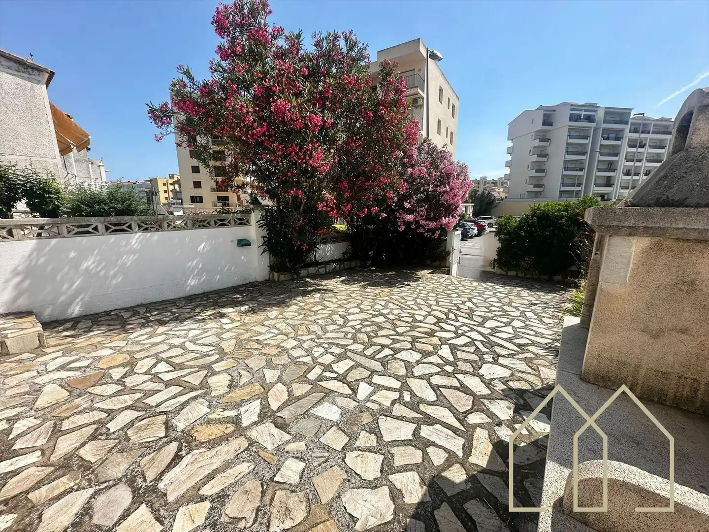 Vista exterior de Apartamento en venta en L'Escala con Jardín privado y Terraza