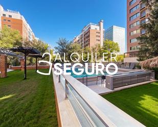 Exterior view of Flat to rent in  Madrid Capital  with Air Conditioner, Heating and Swimming Pool