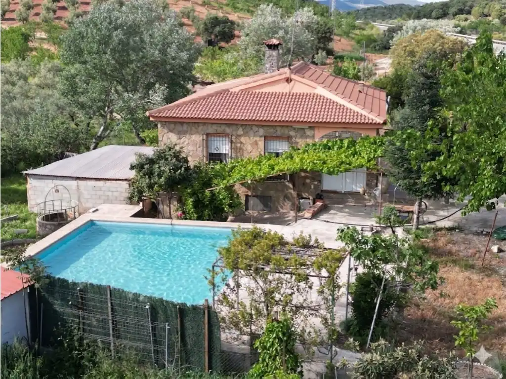 Country house for sale in Archidona