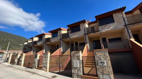 Foto 2 de Casa adosada en venta en Academico Jose Alberto Rodriguez Zazo, El Barraco , Ávila