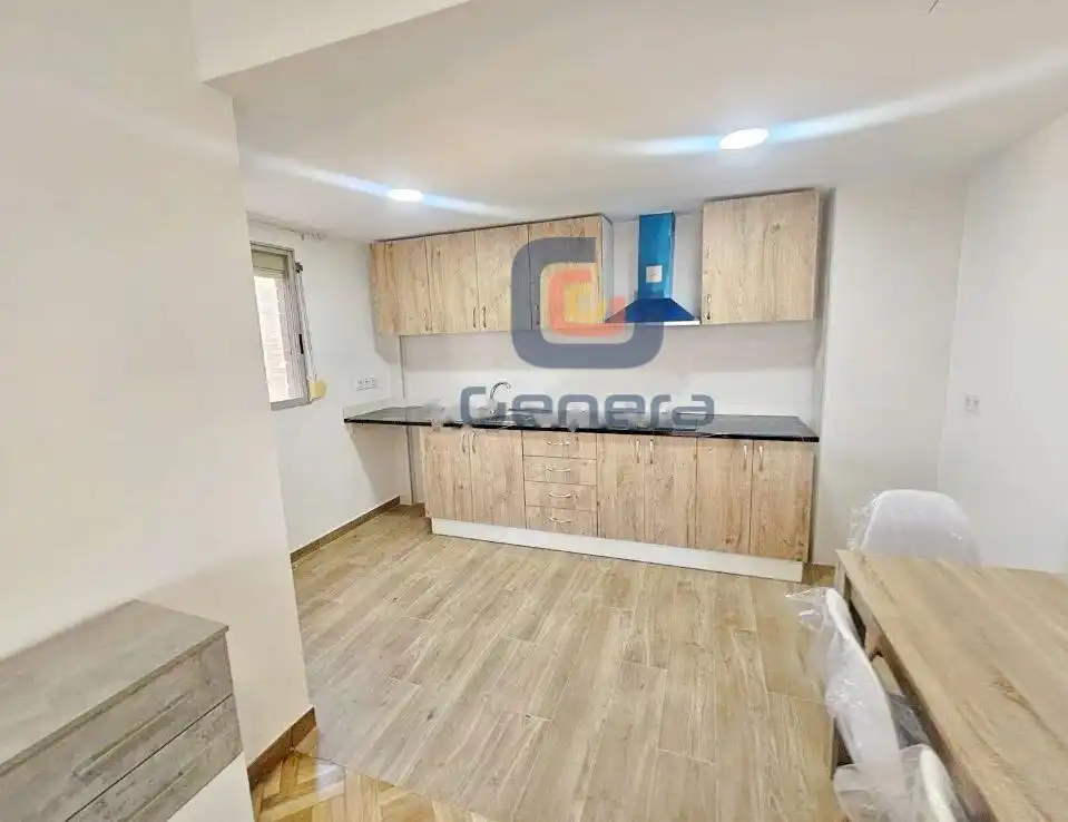 Cuina de Pis en venda en Alicante / Alacant amb Parquet, Terrassa i Moblat