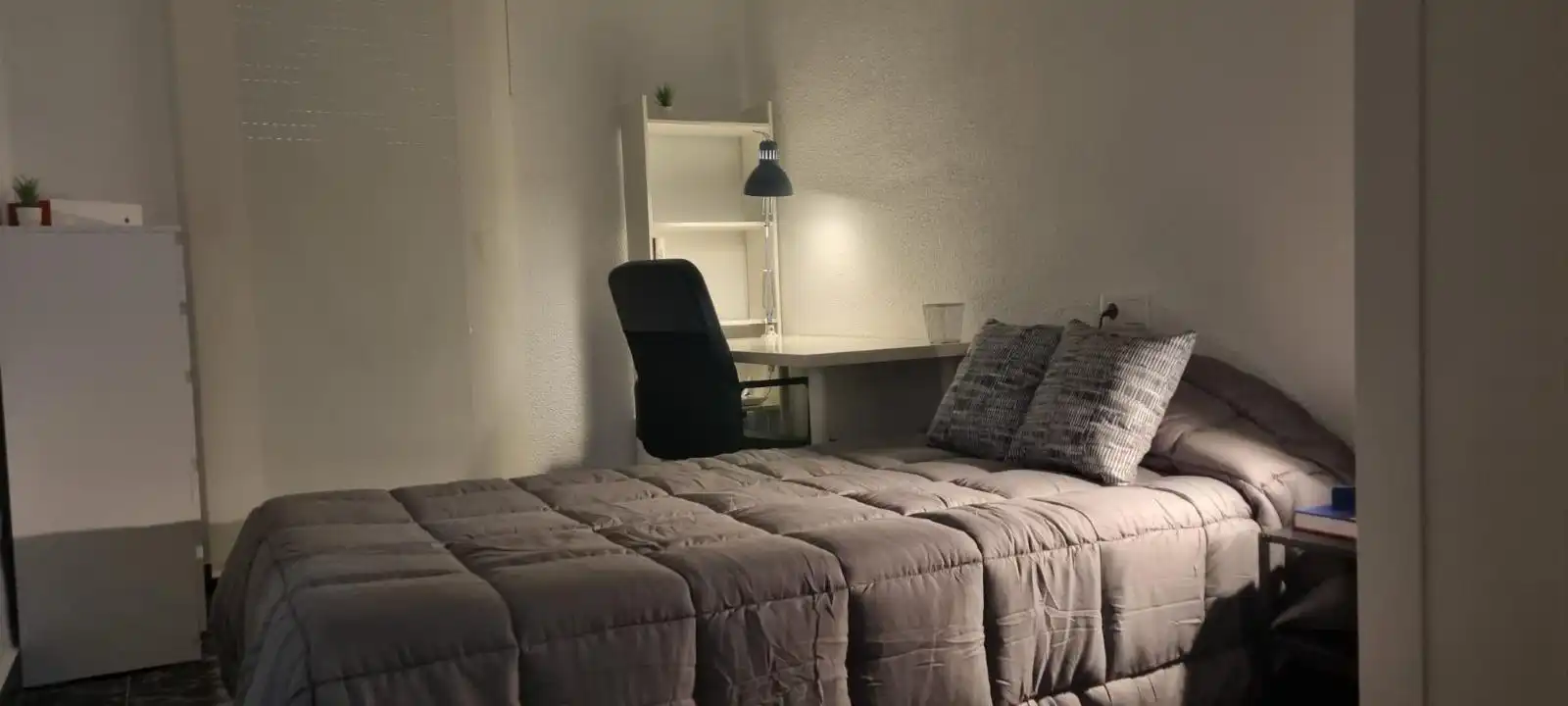 Habitación de Casa o chalet en venta en Murcia con Aire acondicionado, Calefacción y Jardín privado