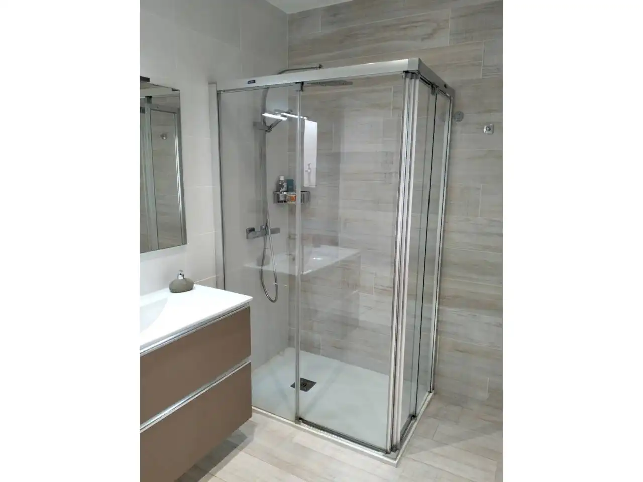 Badezimmer von Haus oder Chalet zum Verkauf in Mont-roig del Camp mit Heizung, Privatgarten und Parkett