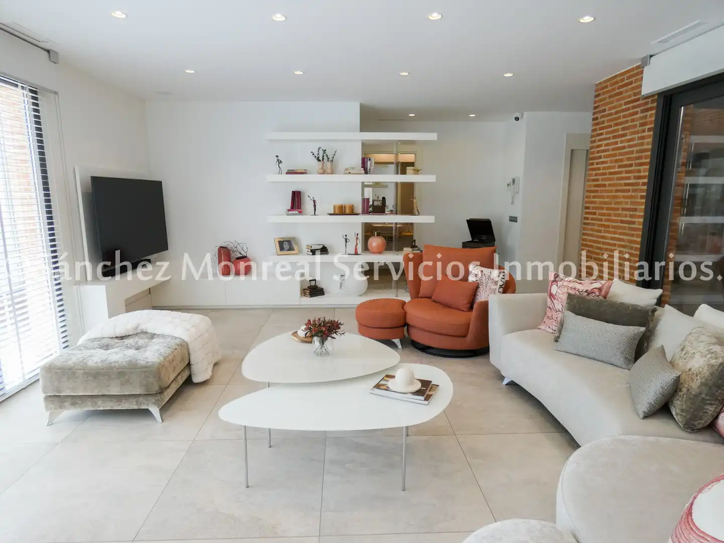 Sala de estar de Casa o chalet en venta en Alcázar de San Juan con Aire acondicionado, Calefacción y Jardín privado
