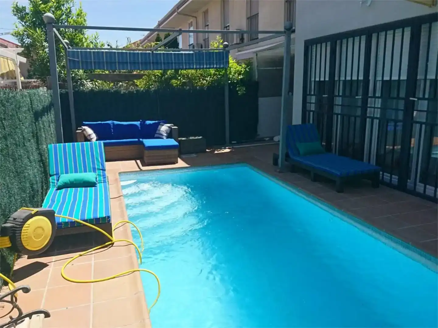 Piscina de Pis per a compartir en Valdemoro amb Aire condicionat, Jardí privat i Parquet