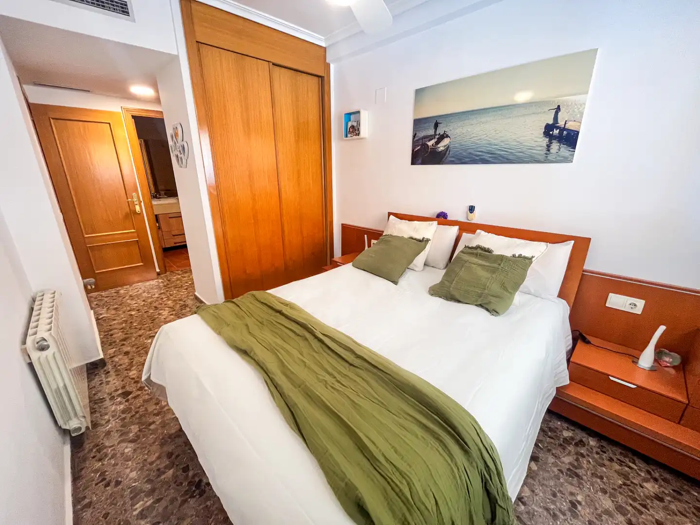Bedroom of Flat for sale in Valencia  with Air Conditioner, Terrace and Swimming Pool