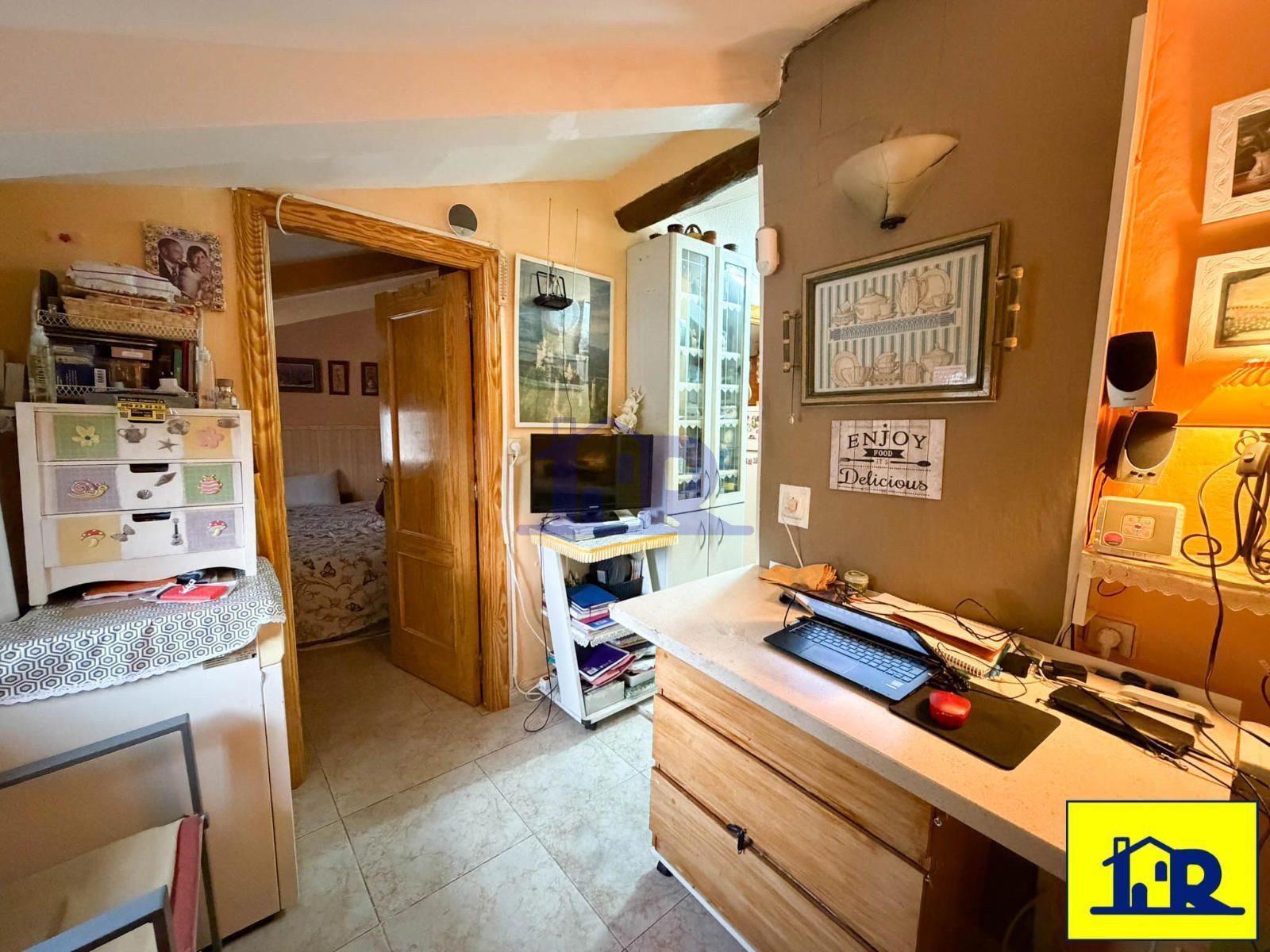Cuina de Casa o xalet en venda en Cuenca Capital amb Calefacció i Alarma