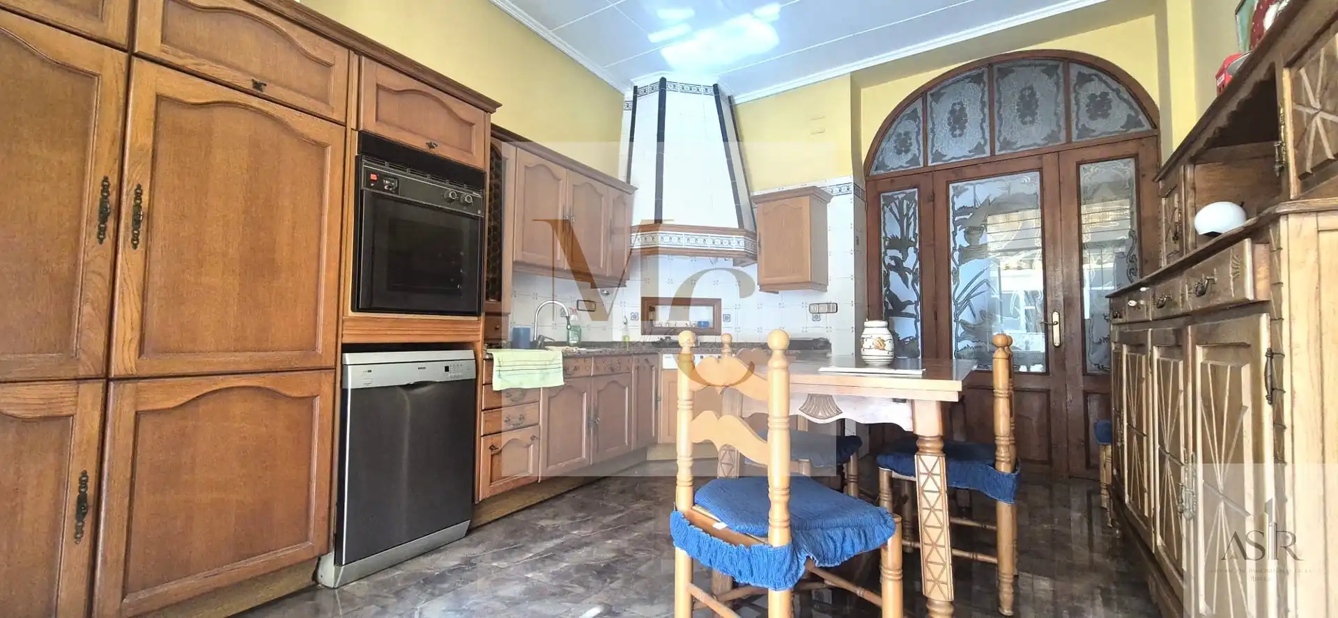 Kitchen of Houses for sale in Silla  with Storage room