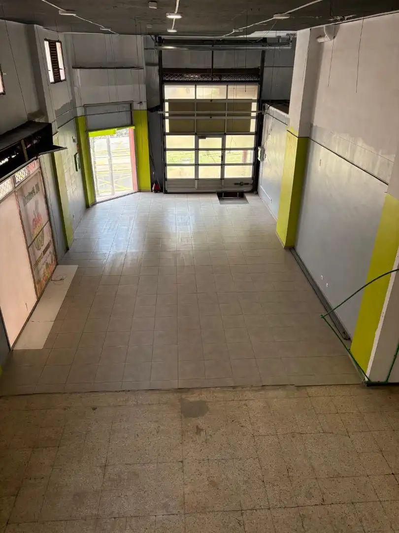 Local comercial en venda a Avenida Islas Canarias, imagen 4