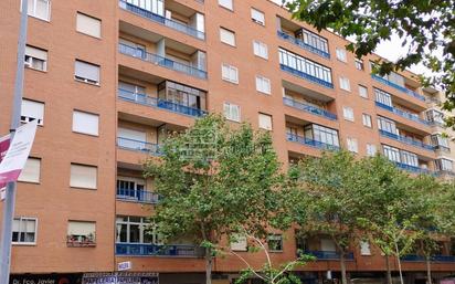 Exterior view of Flat for sale in Salamanca Capital  with Balcony