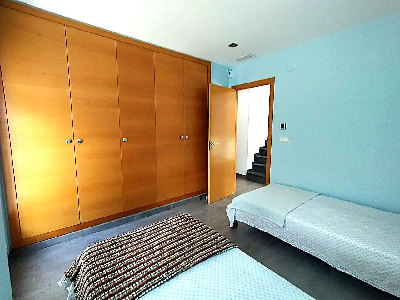 Habitación de Casa o chalet en venta en Oliva con Aire acondicionado, Jardín privado y Terraza