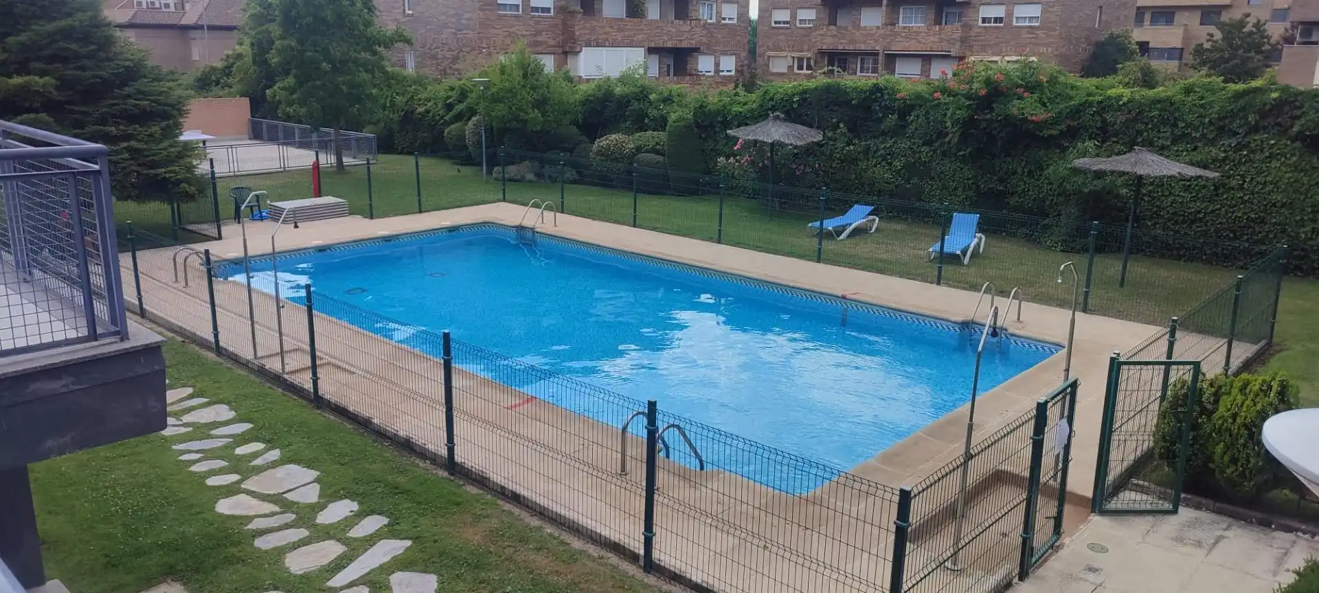 Swimming pool of Attic for sale in Majadahonda  with Air Conditioner, Heating and Private garden