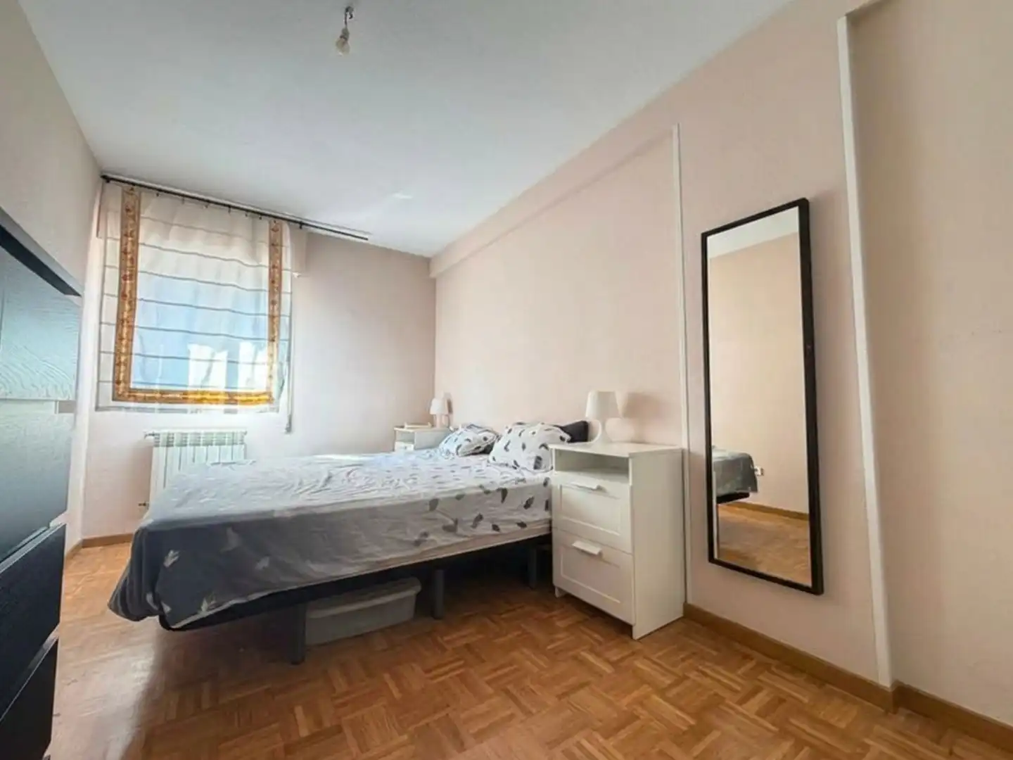 Schlafzimmer von Wohnung zum Verkauf in Madrid mit Klimaanlage, Heizung und Parkett