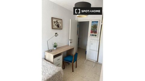 Foto 3 de Piso de alquiler en Goteta, Alicante / Alacant