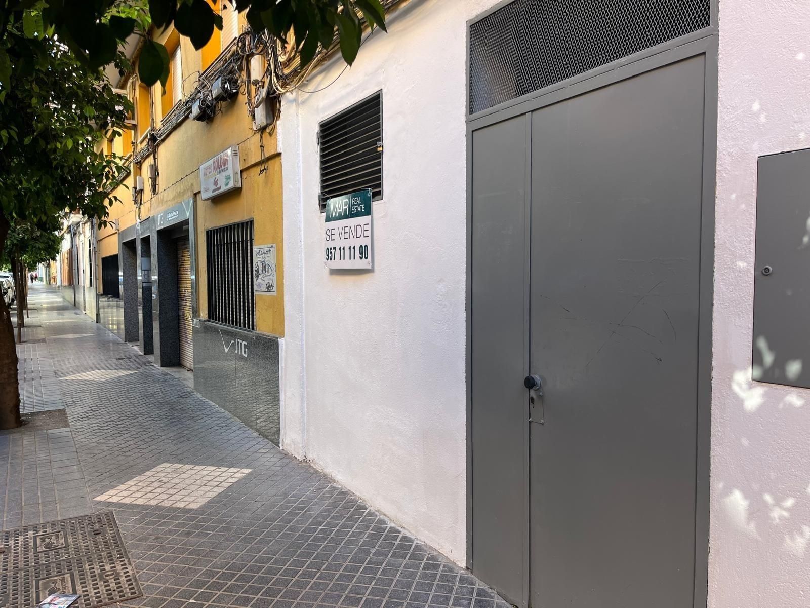 Exterior view of Premises for sale in  Córdoba Capital