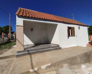 Vista exterior de Casa o xalet en venda en Mogente / Moixent amb Calefacció, Jardí privat i Terrassa