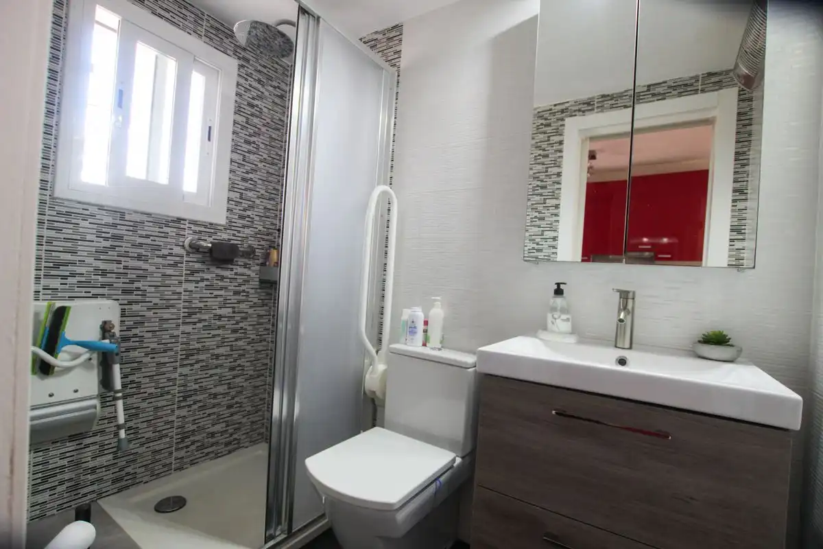 Bathroom of Apartments for sale in Canuta