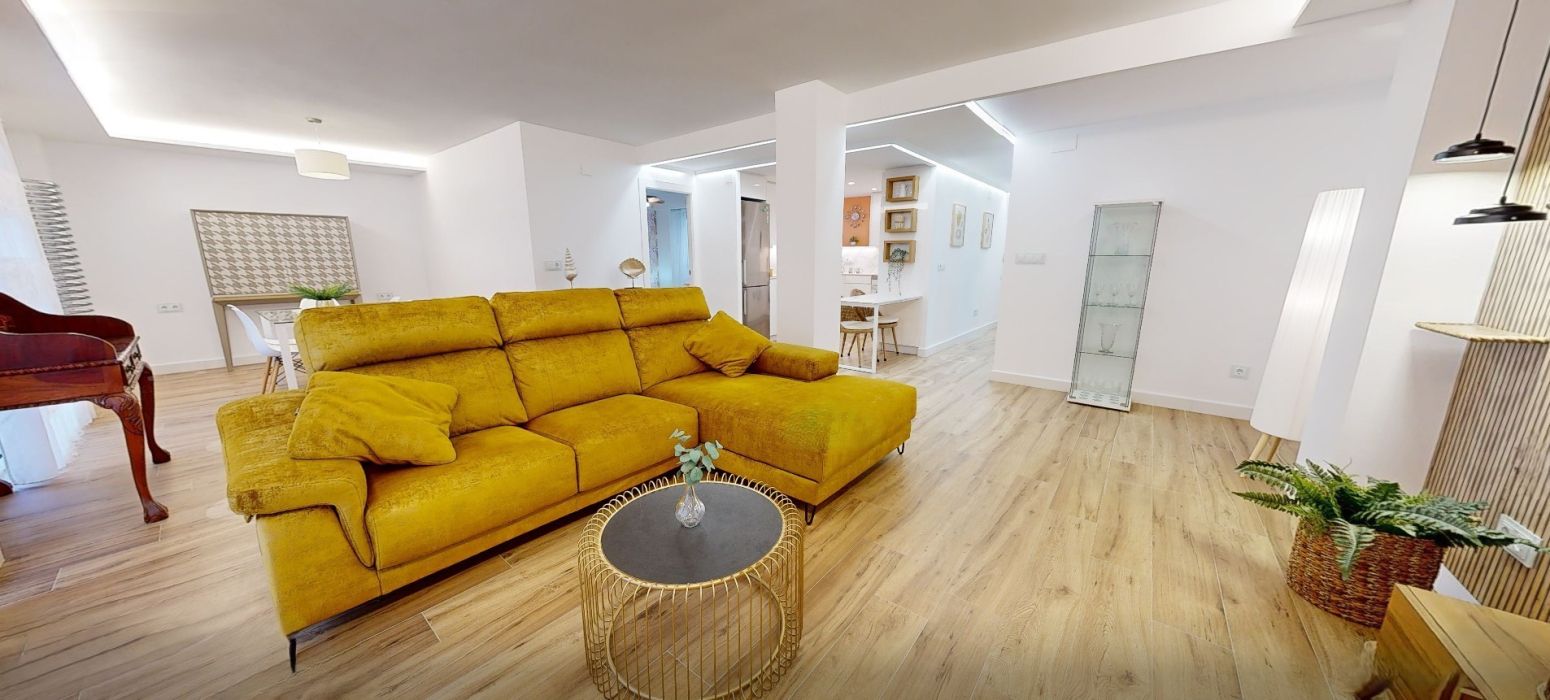 Sala d'estar de Pis en venda en  Valencia Capital amb Balcó