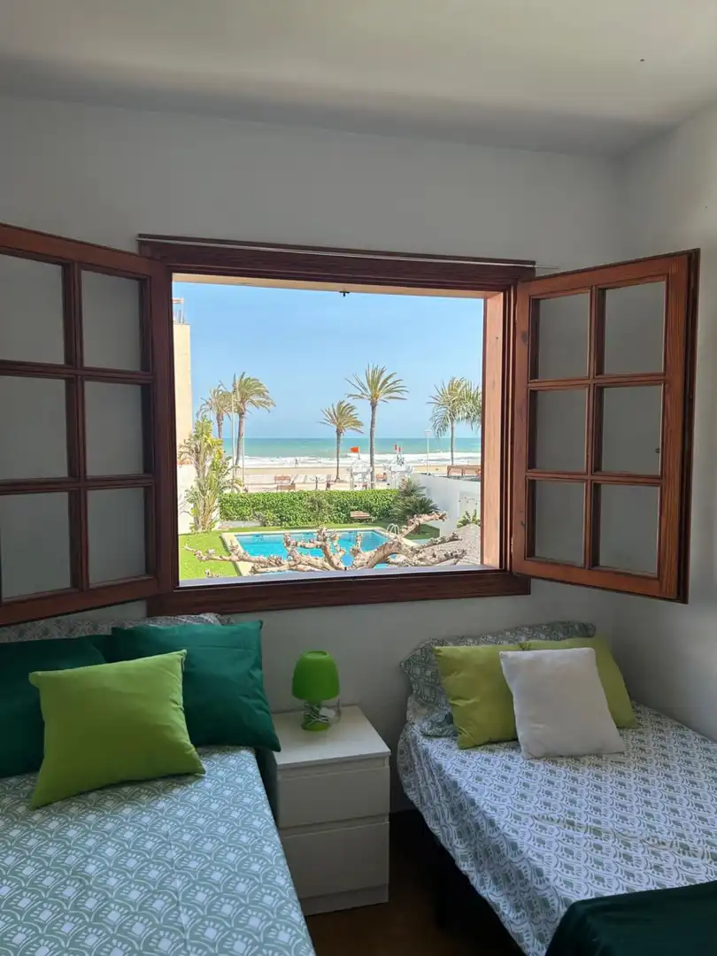 Habitación de Casa o chalet de alquiler en La Pobla de Farnals con Aire acondicionado, Terraza y Piscina