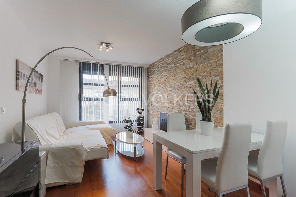 Vista exterior de Apartament en venda en  Valencia Capital amb Aire condicionat, Calefacció i Parquet