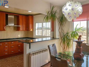 Casa con balcón en venta en Querol