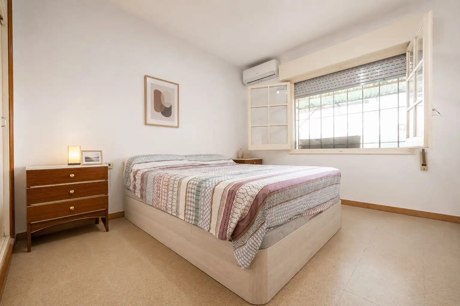 Habitación de Casa adosada en venta en Salt