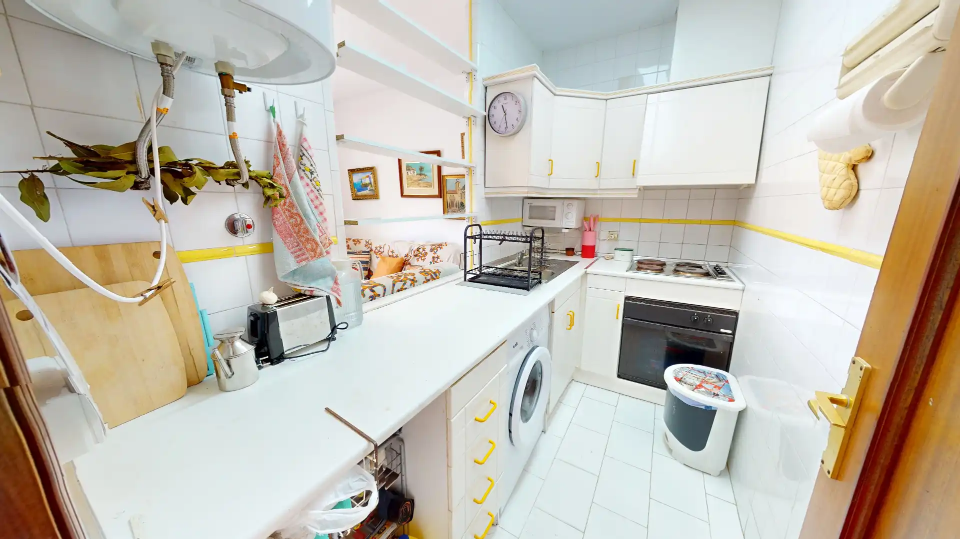 Kitchen of Flat for sale in Torrevieja  with Air Conditioner, Balcony and Community pool