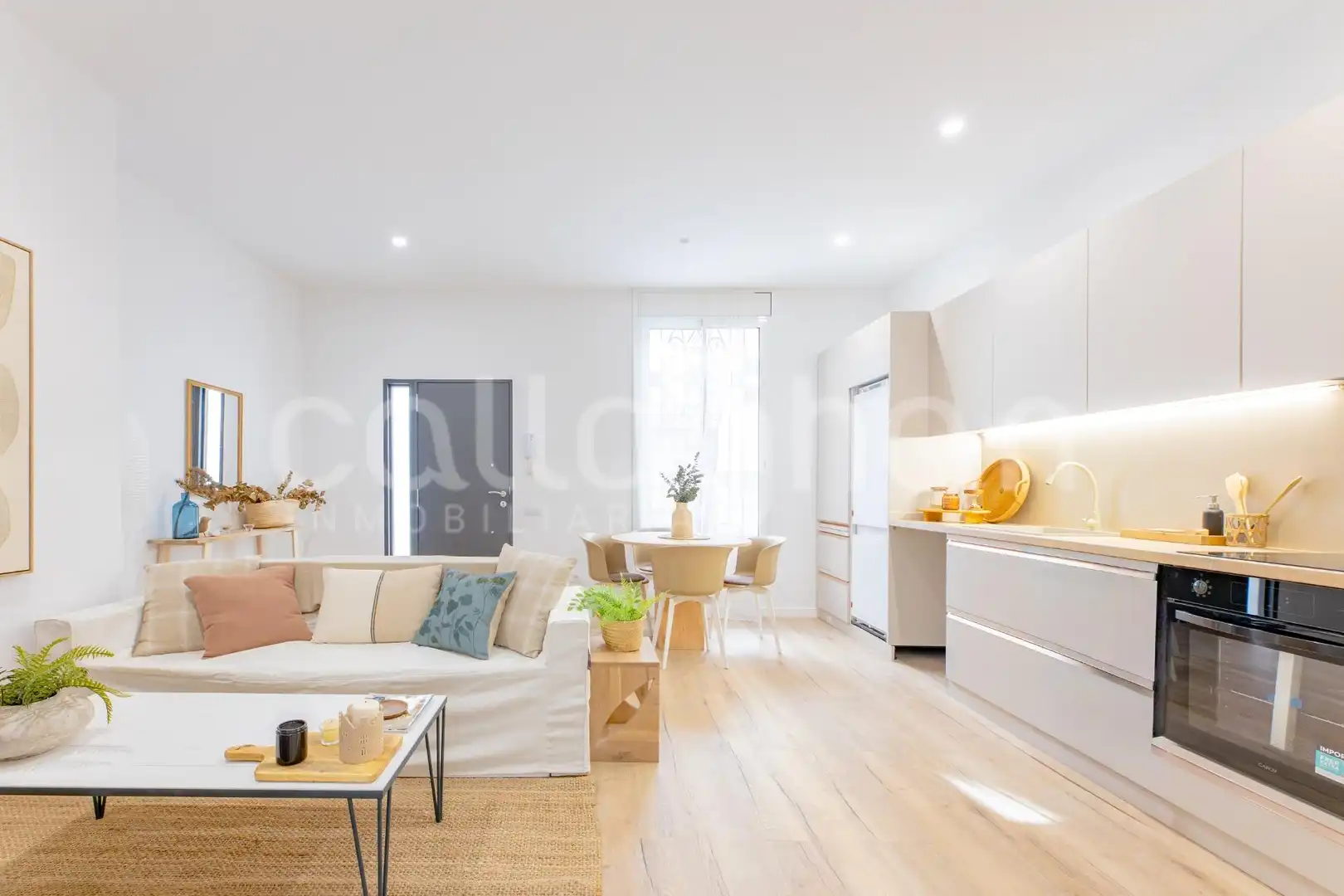 Sala d'estar de Planta baixa en venda en Valencia amb Aire condicionat, Calefacció i Terrassa