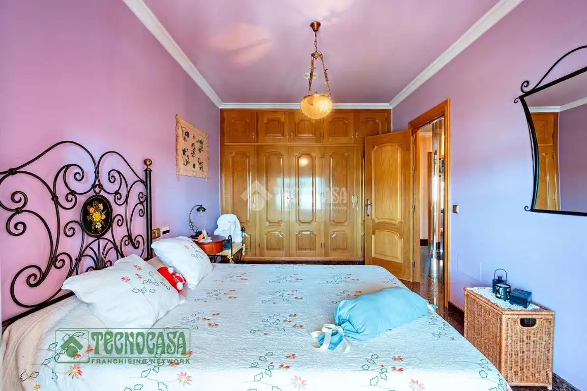 Dormitori de Casa o xalet en venda en Roquetas de Mar amb Calefacció, Parquet i Terrassa