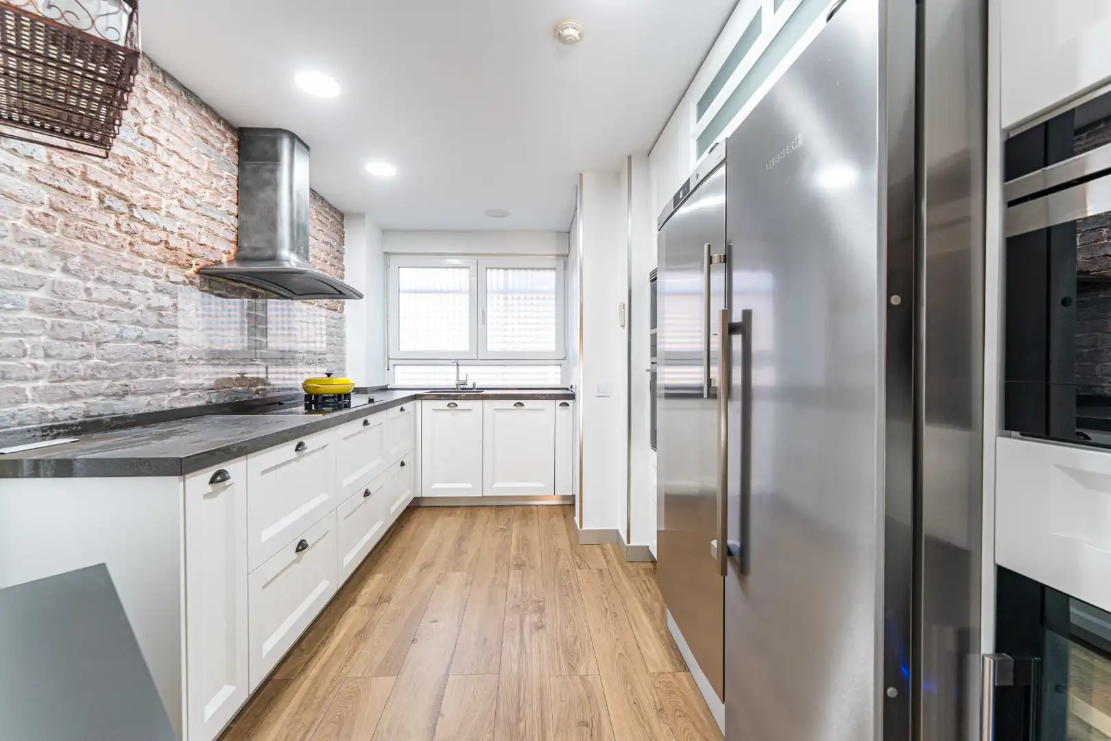 Kitchen of Ground floor for sale in Arroyomolinos (Madrid)  with Air Conditioner, Heating and Private garden