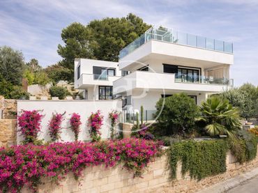 Casa con balcone in vendita a Ponent
