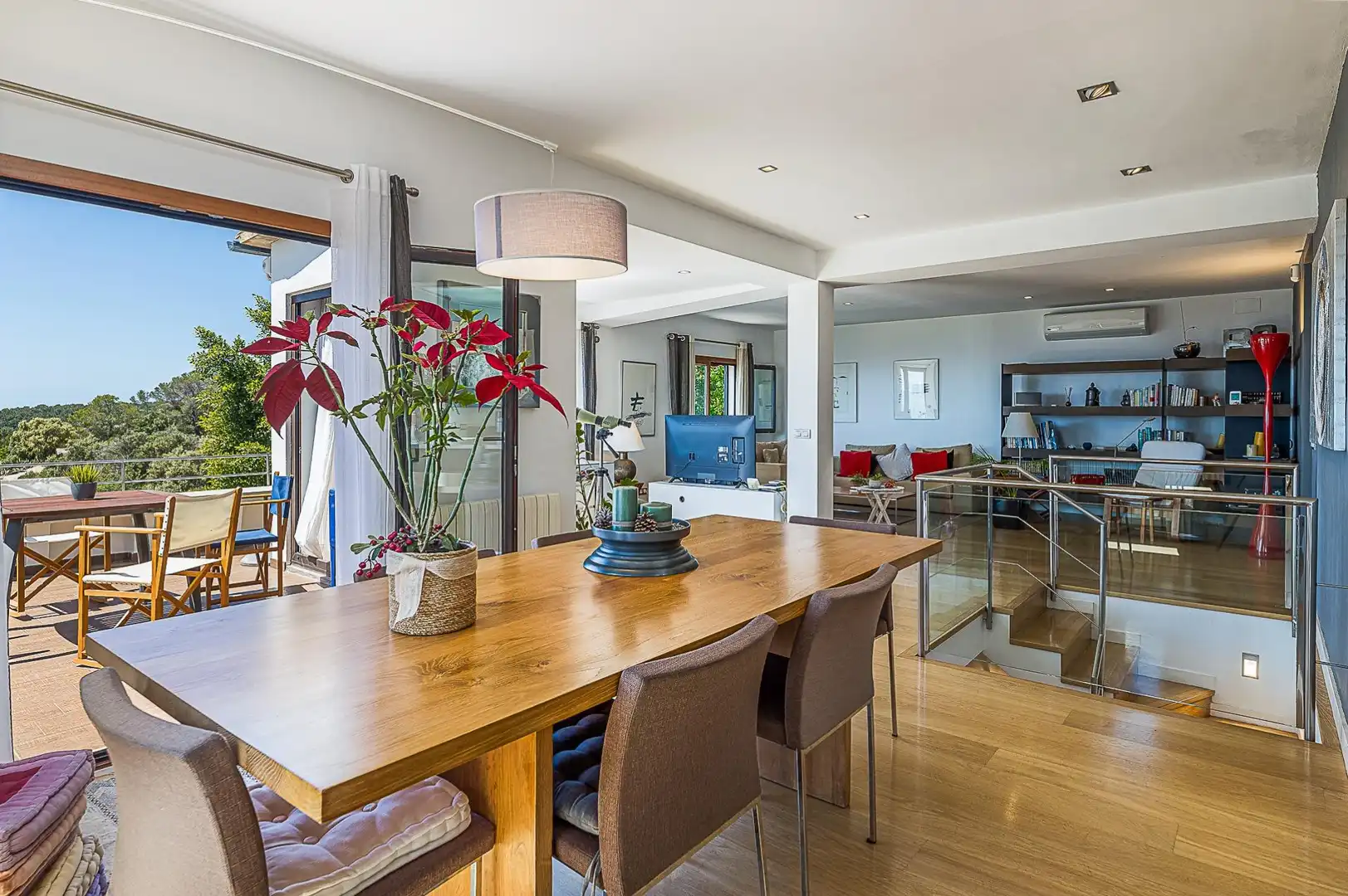Menjador de Casa o xalet en venda en  Palma de Mallorca amb Aire condicionat, Jardí privat i Terrassa