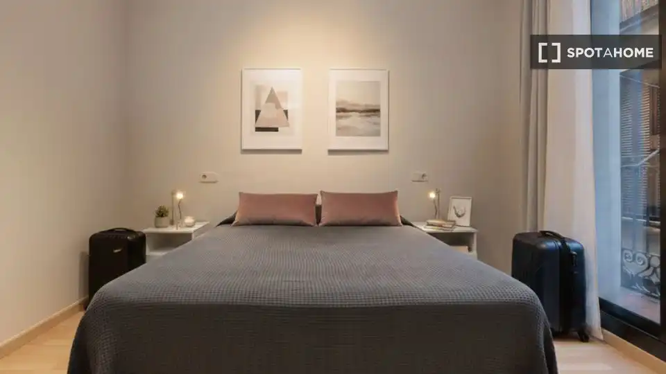 Bedroom of Flat for rent in Barcelona  with Air Conditioner, Heating and Furnished
