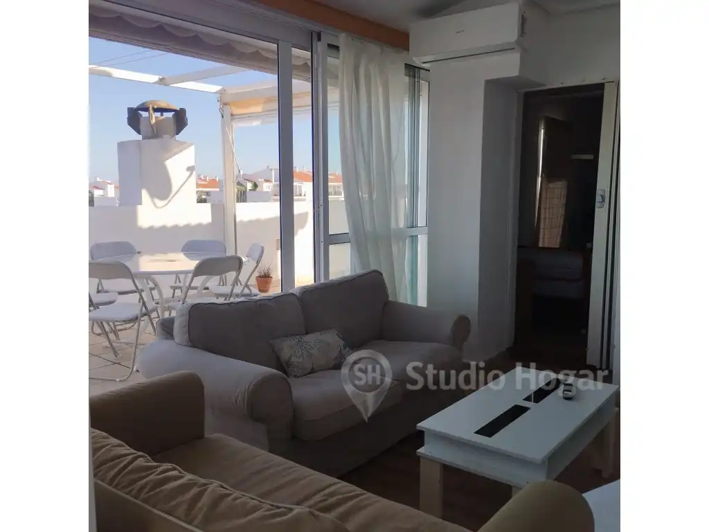 Sala de estar de Ático de alquiler en Punta Umbría