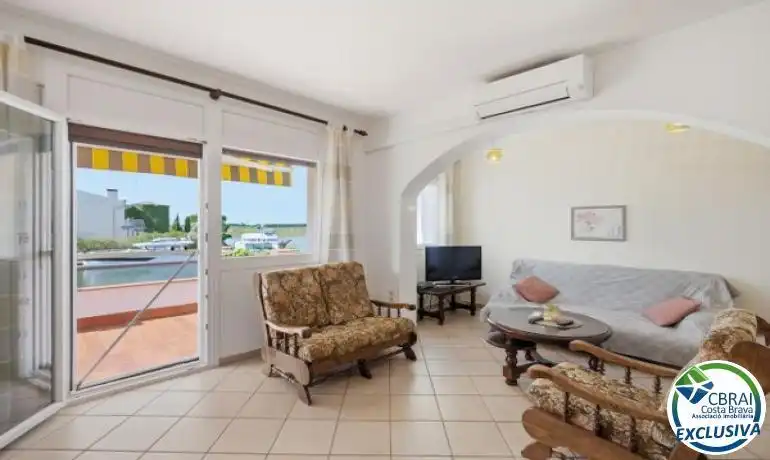 Wohnzimmer von Country house zum Verkauf in Roses mit Heizung, Privatgarten und Terrasse