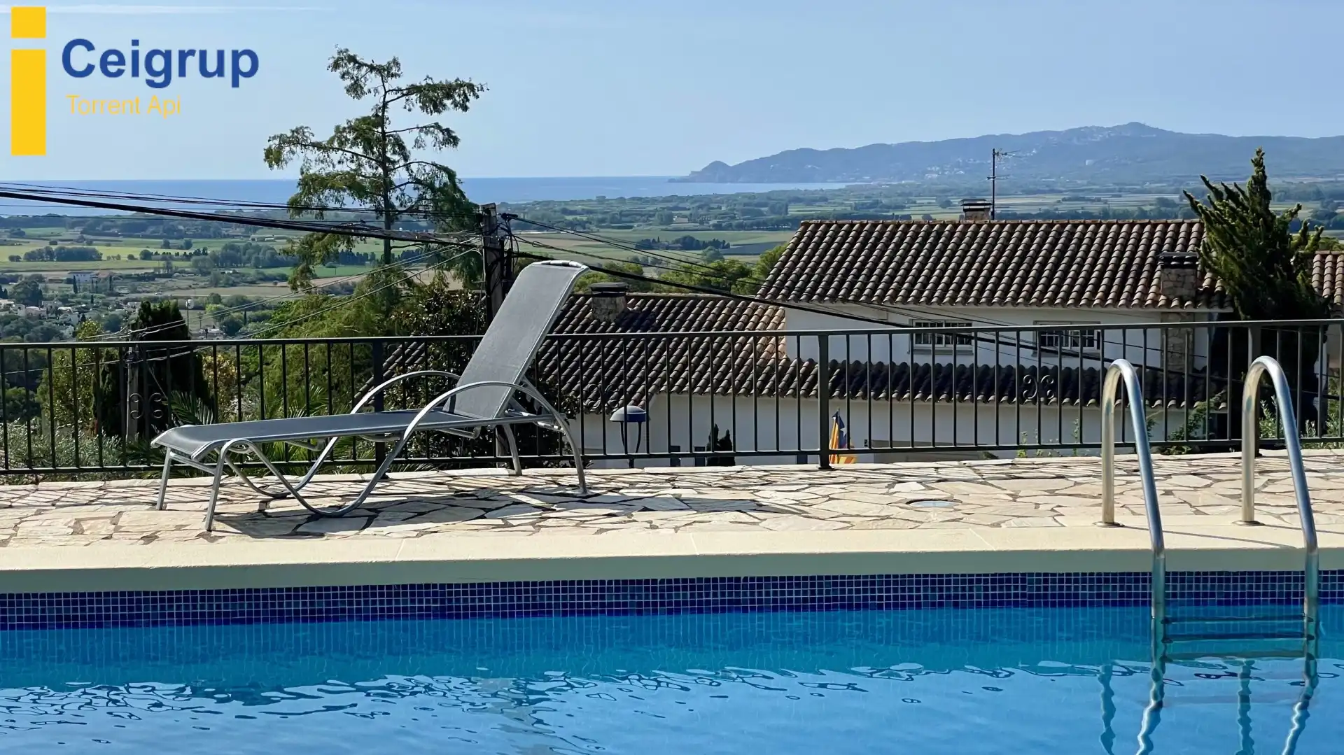 Piscina de Casa o chalet en venta en L'Estartit con Aire acondicionado, Calefacción y Terraza